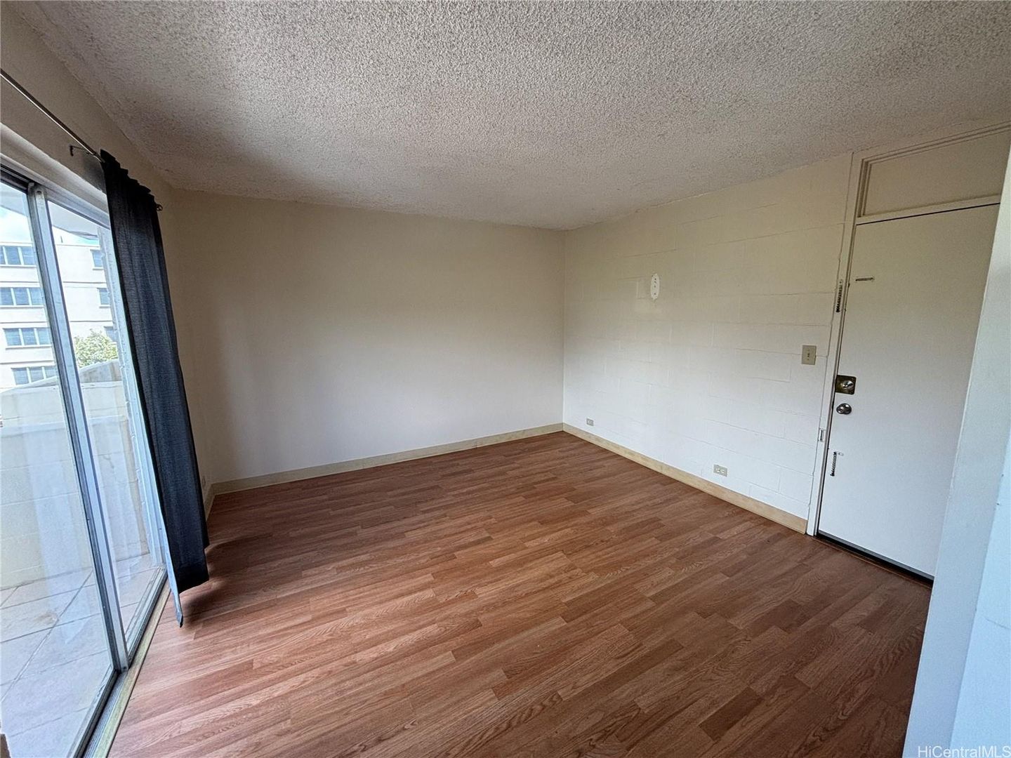 Honolulu House: 2649 Varsity Pl. #311