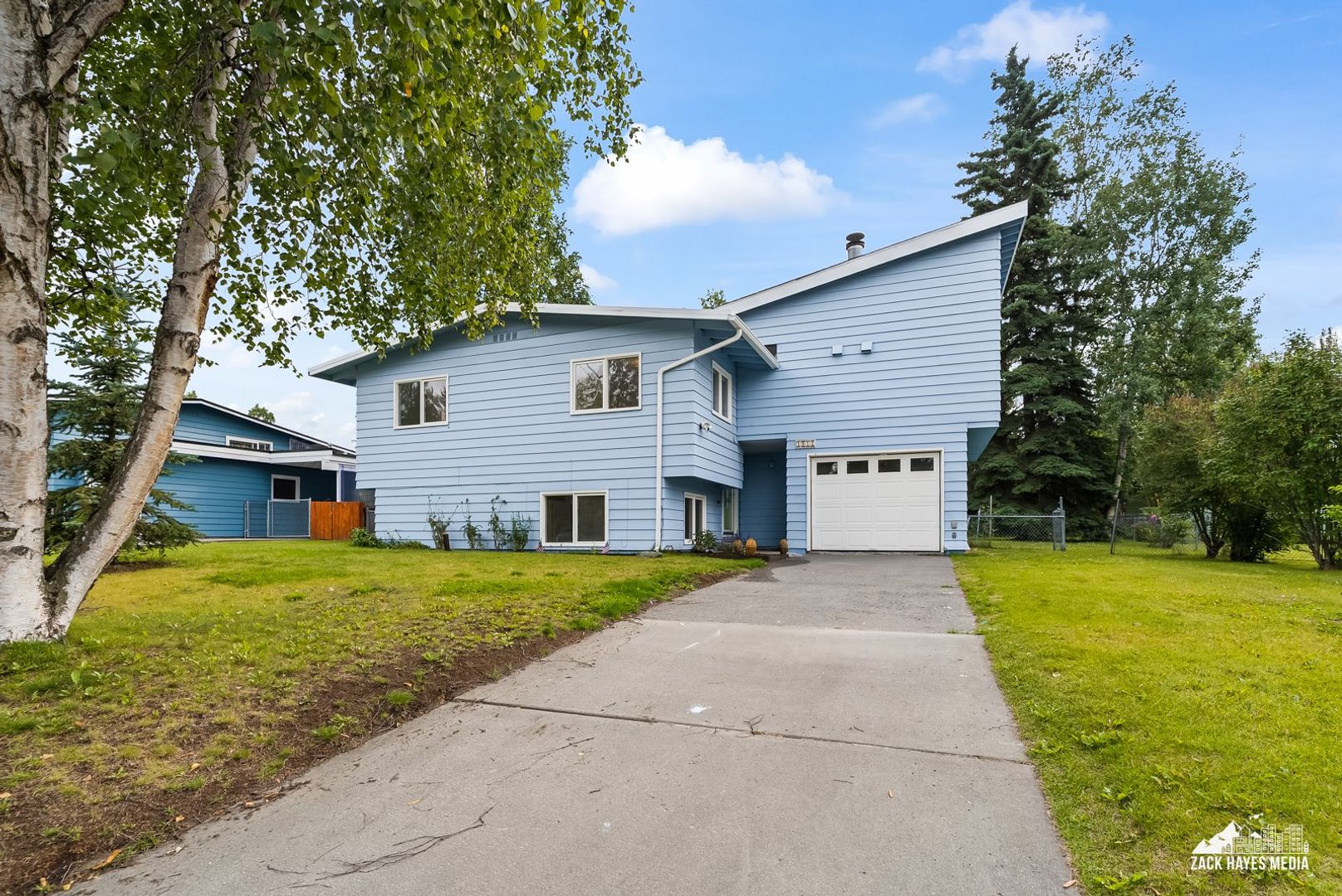 Anchorage House: 4071 MacInnes St.
