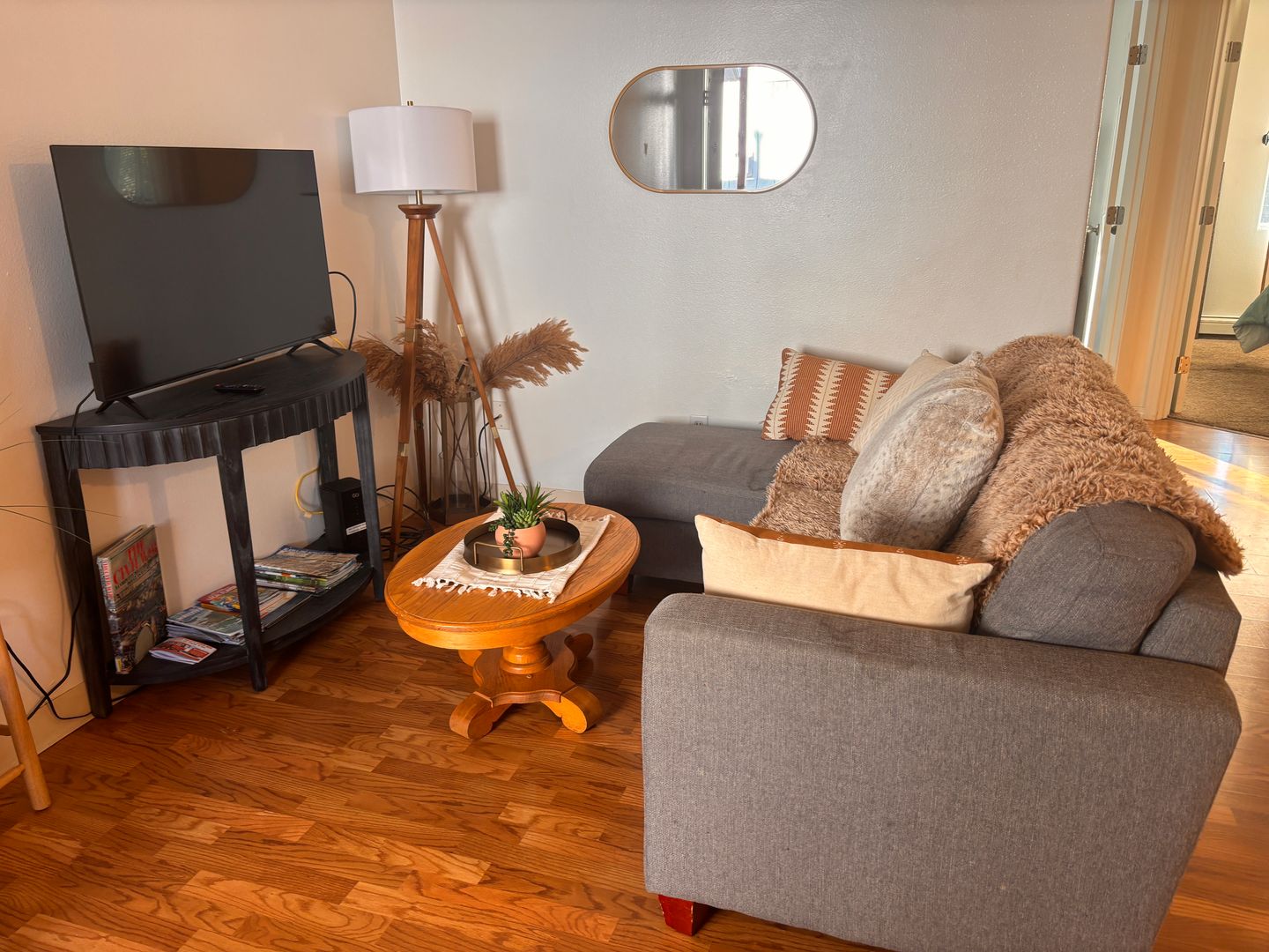 Anchorage Apartment: 1435 W 25th Ave