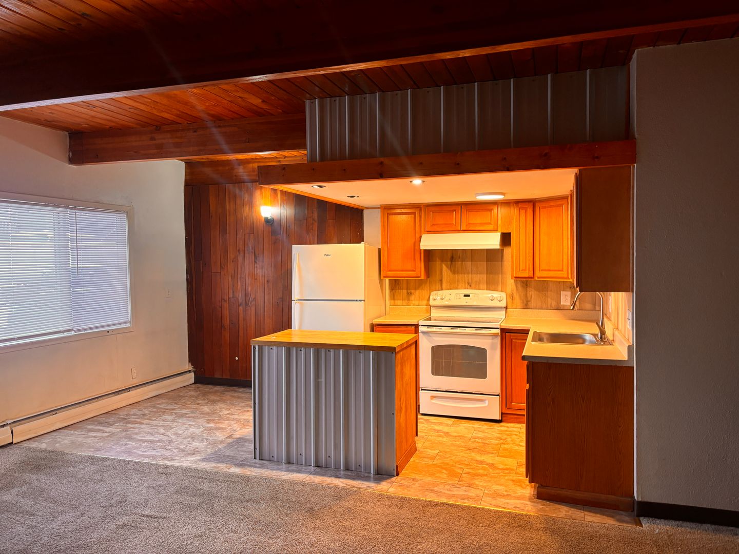 Anchorage Apartment: 808 W 29th Pl