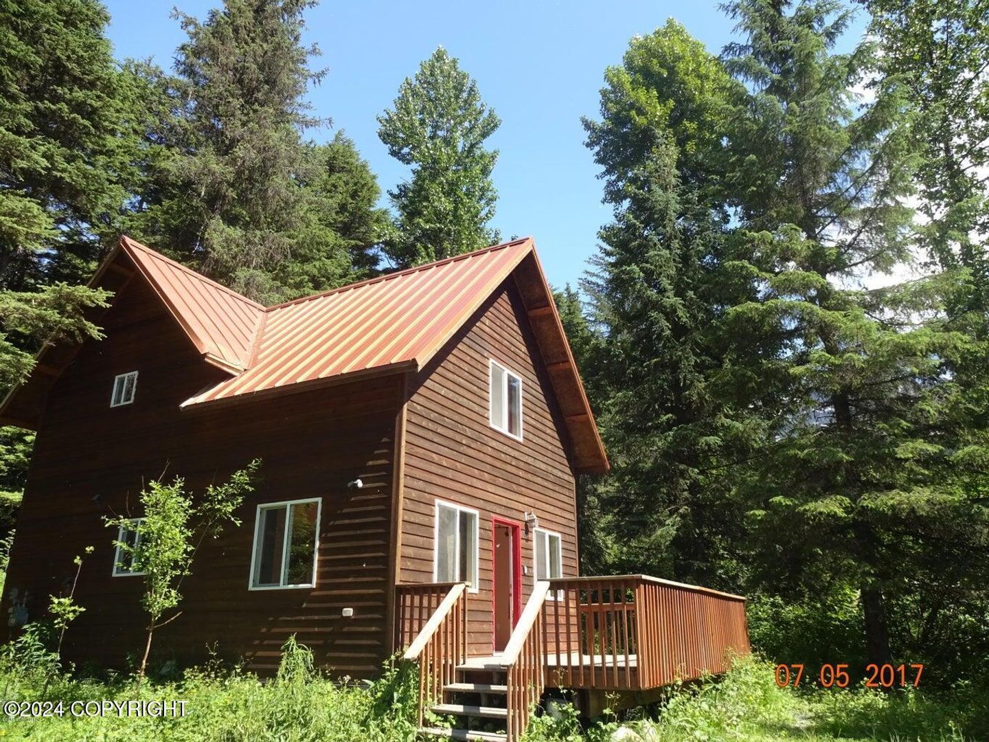 Girdwood House: 104 Mount Hood Dr