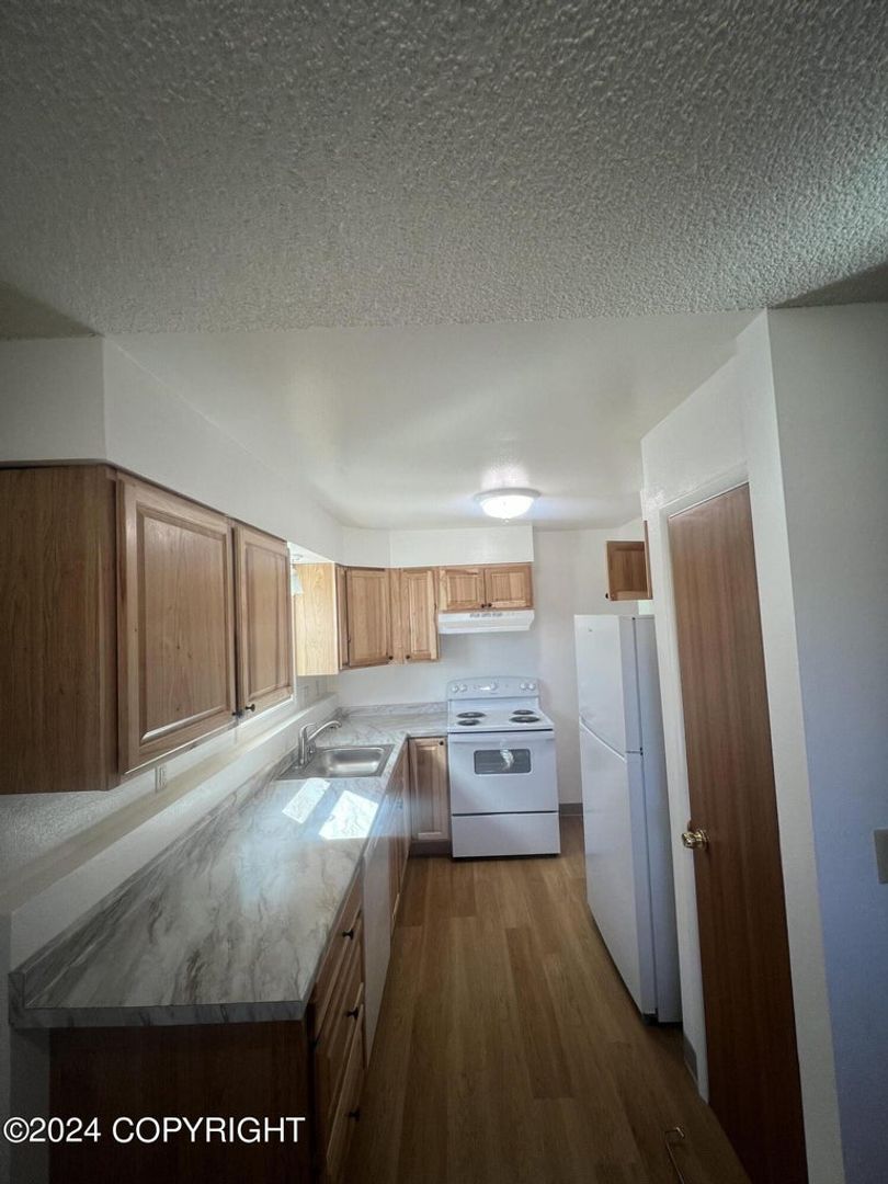 Anchorage Apartment: 6952 Weimer Road