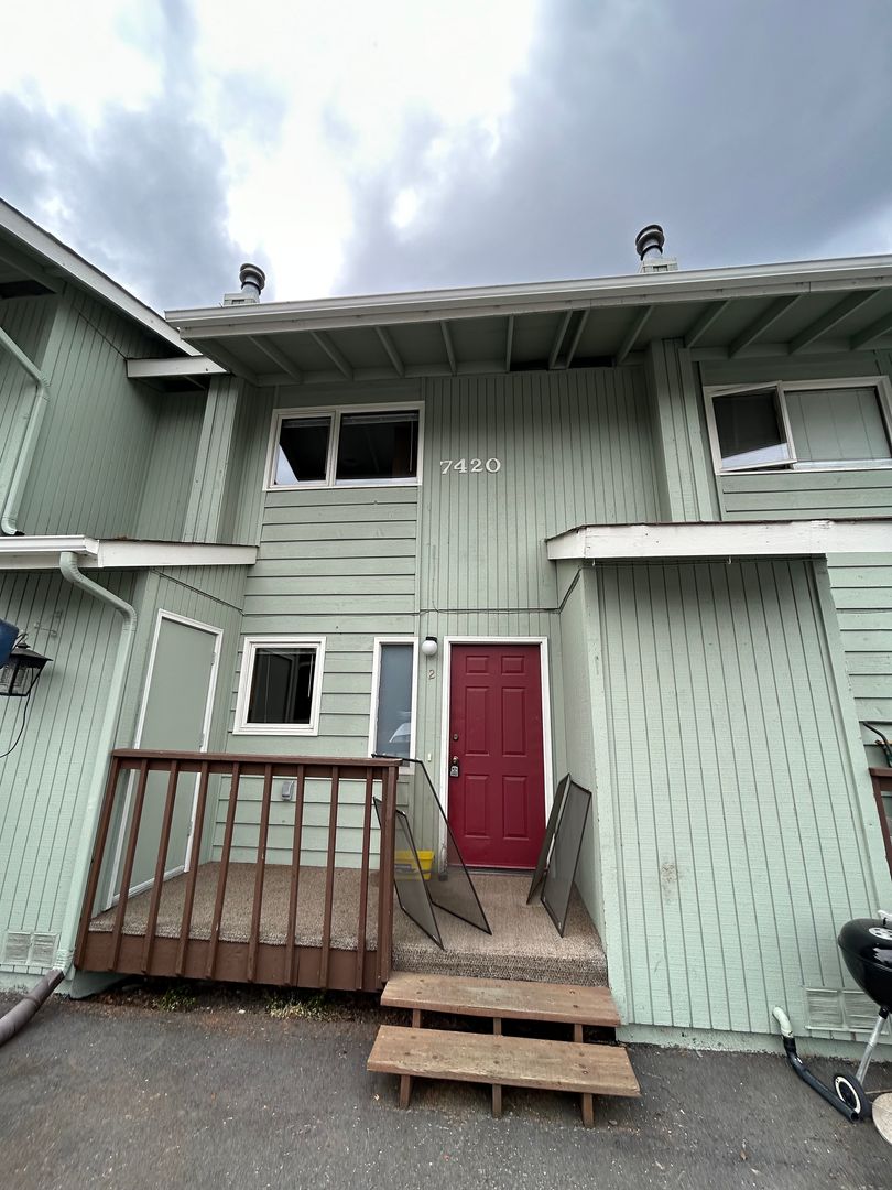 Anchorage Apartment: 7420 Woburn Cir