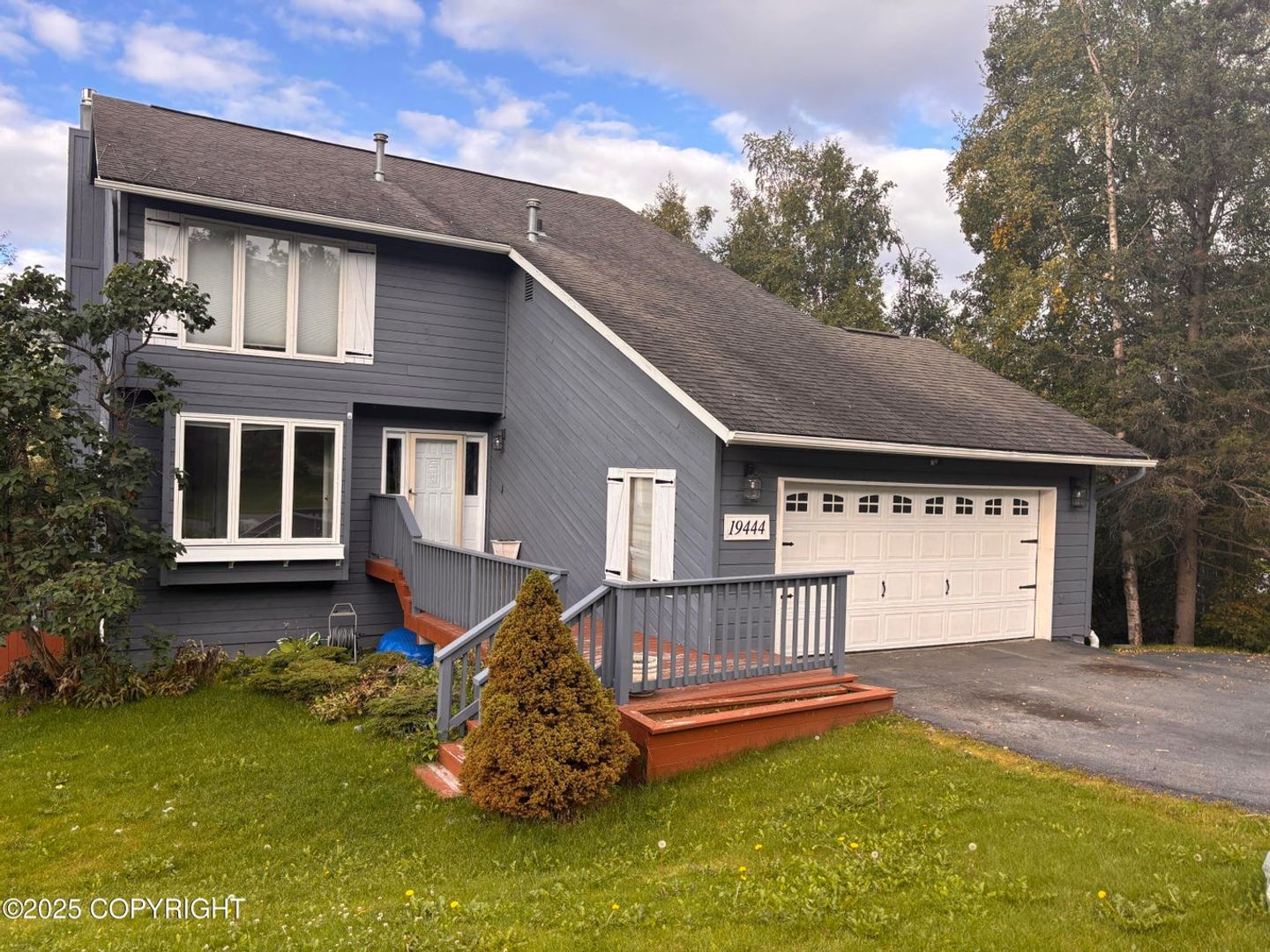 Eagle River House: 19444 Ostovia Cir