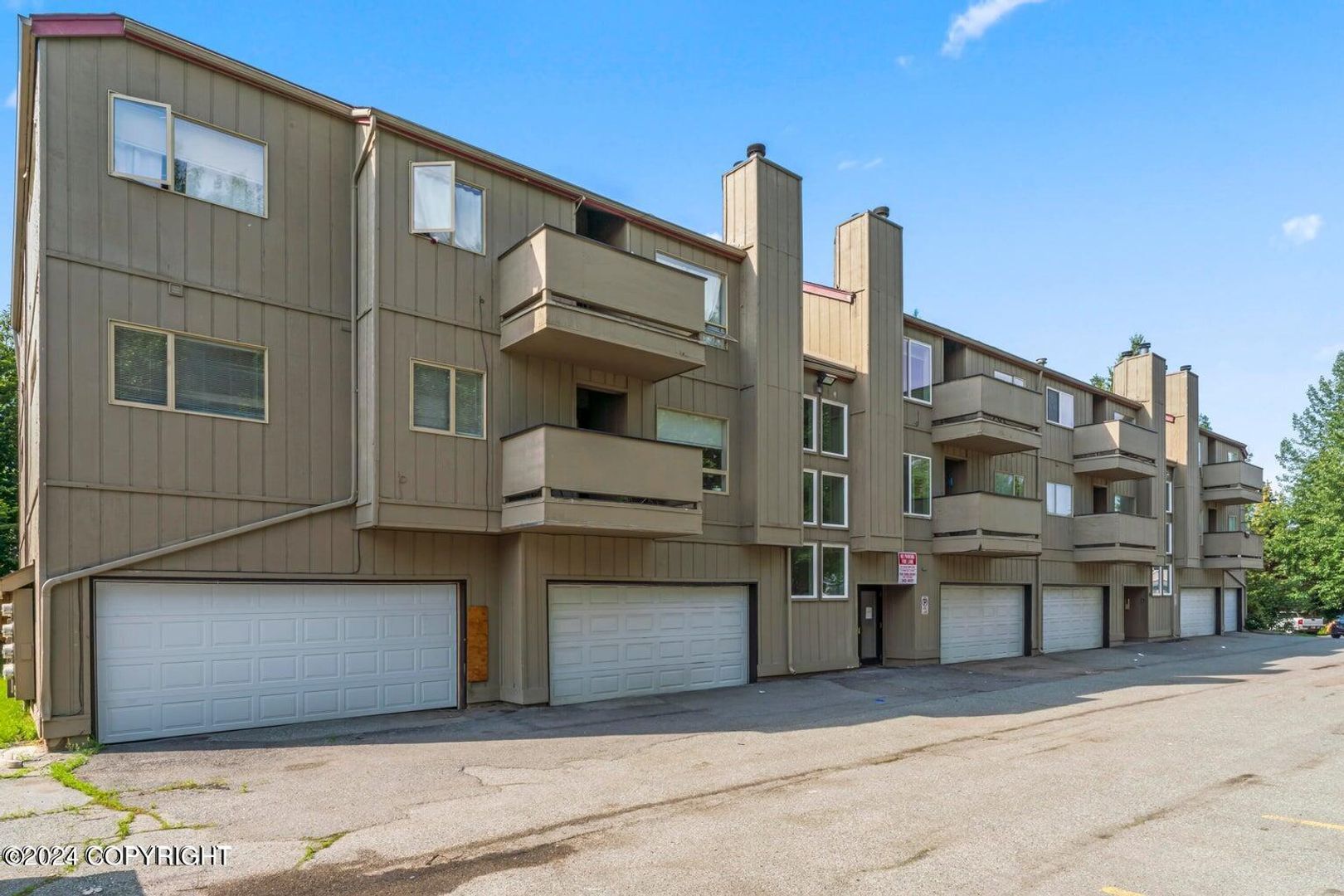 Anchorage Apartment: 9710 Morningside Loop