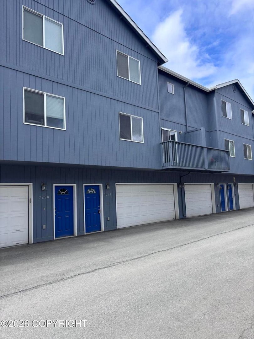 Anchorage Apartment: Chugach Meadows III