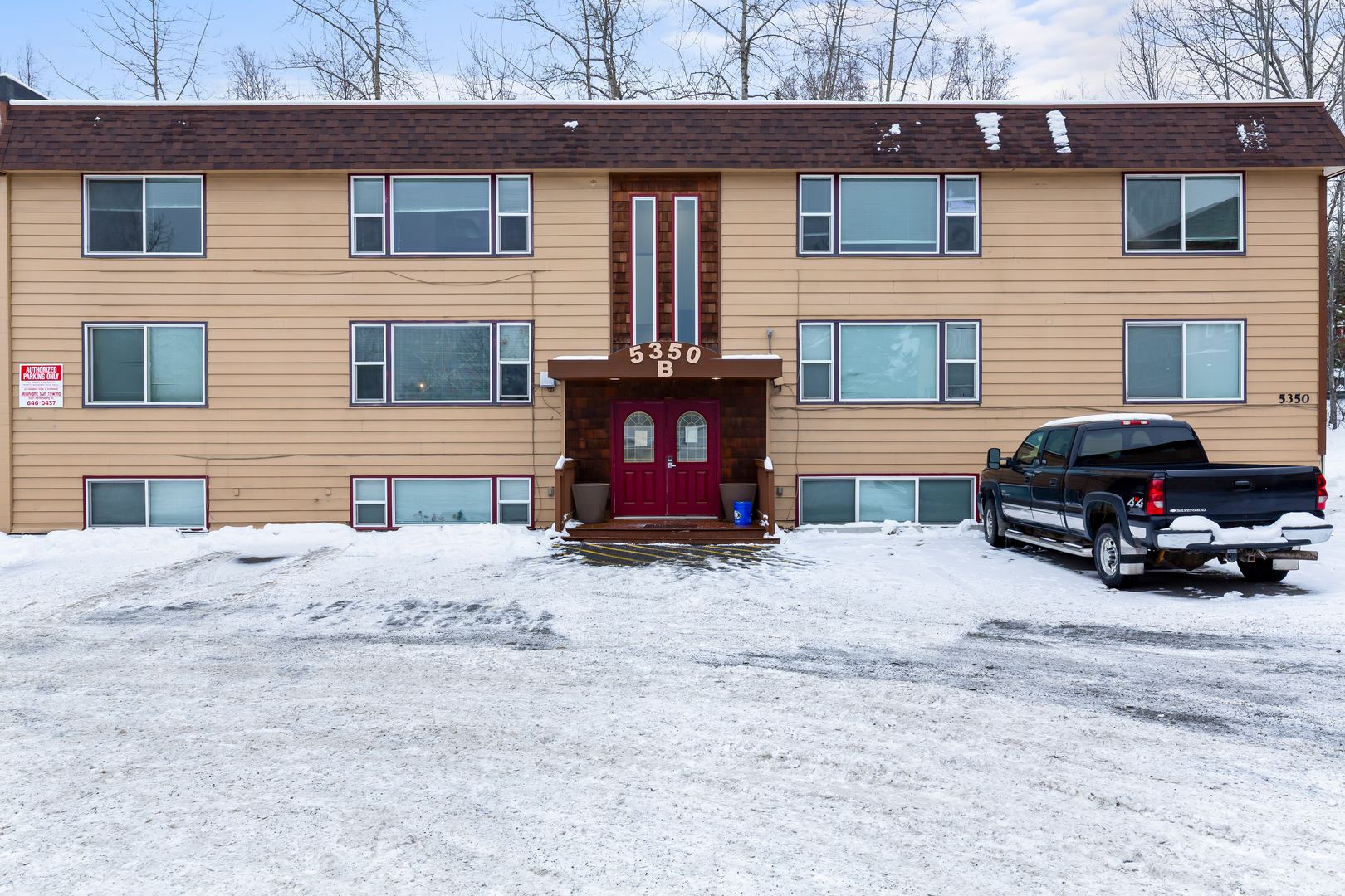Anchorage Apartment: 5350 Lake Otis Pkwy