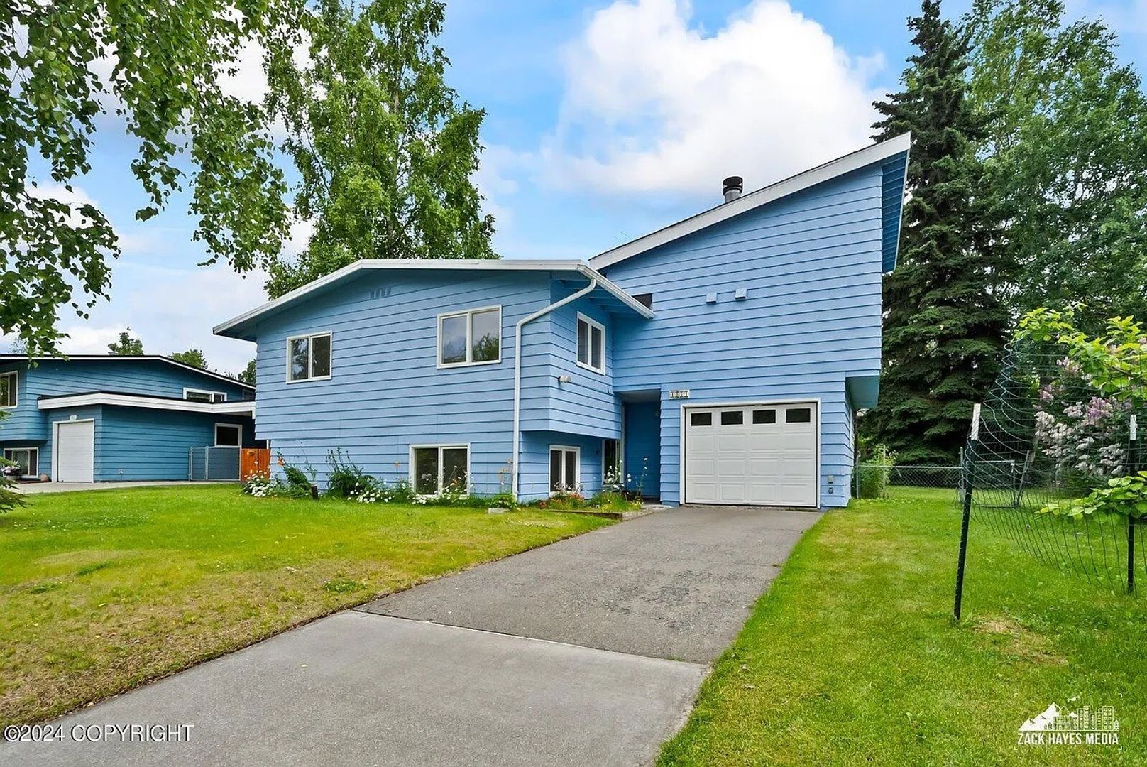 Anchorage House: 4071 MacInnes St.