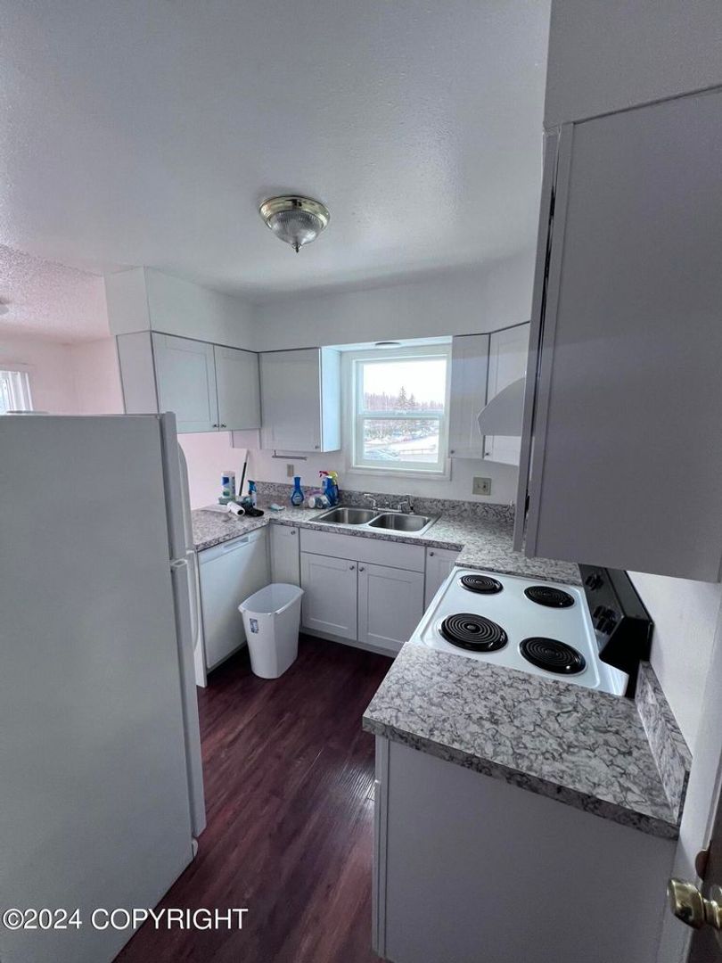 Anchorage Apartment: 6952 Weimer Road