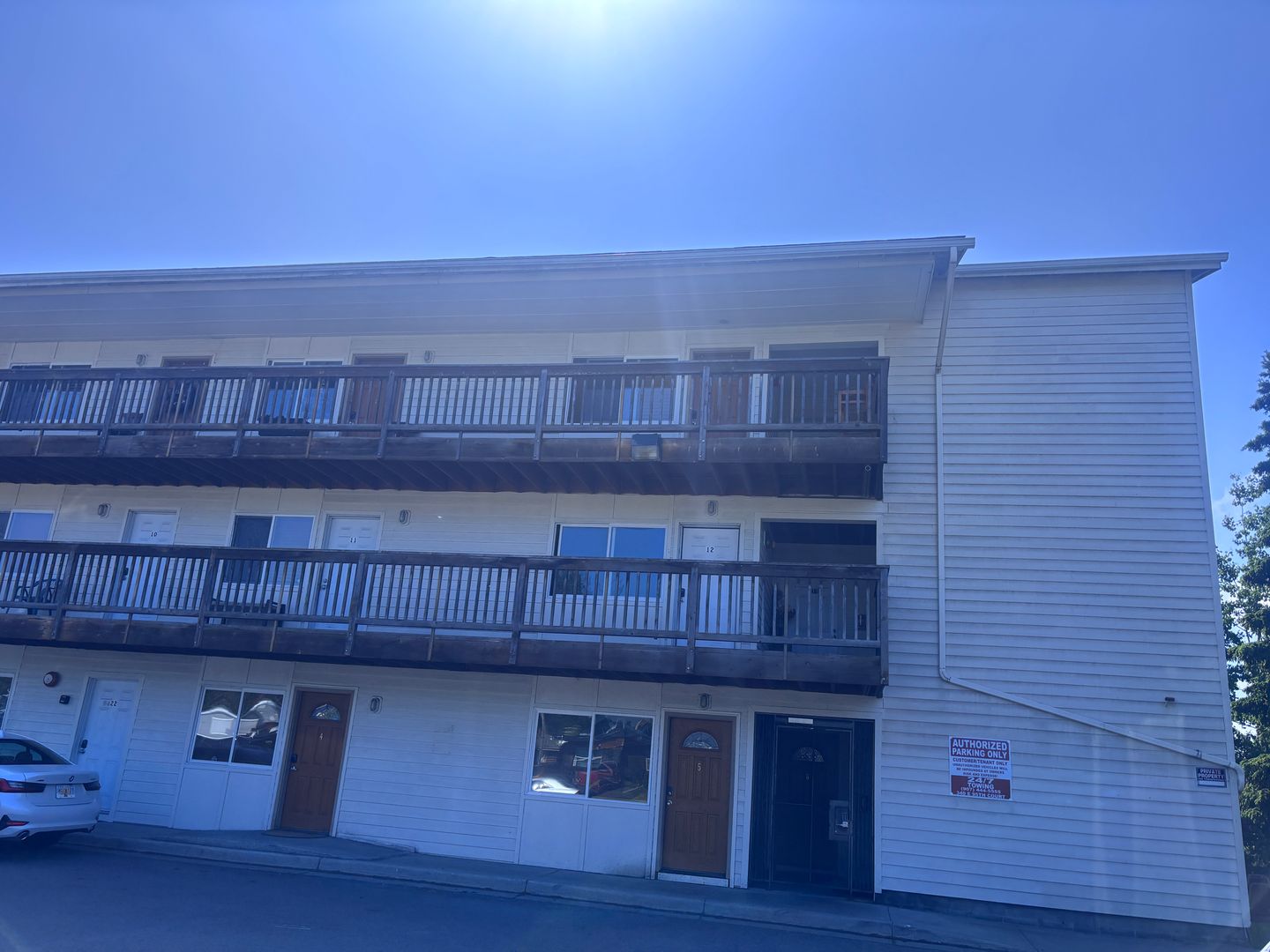 Anchorage Apartment: 1082 W. 26th Ave.