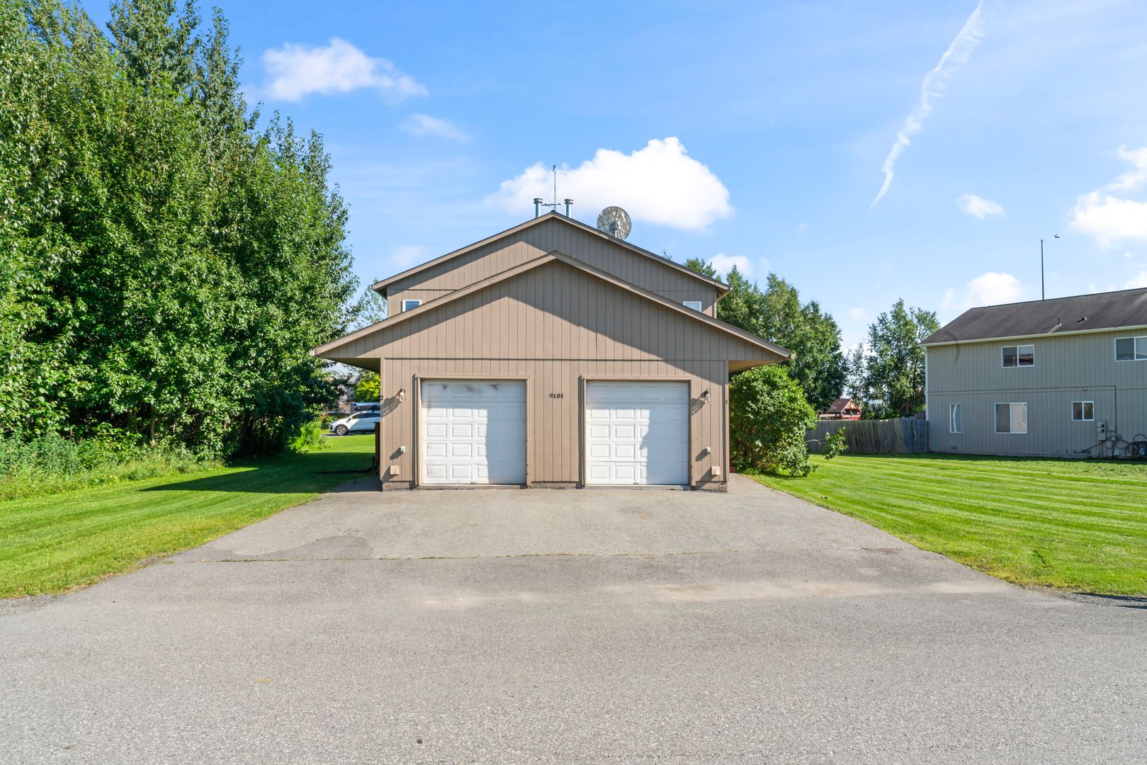 Anchorage Apartment: 9101 Lakehurst Dr