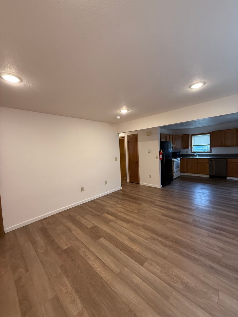1516 Latouche St.