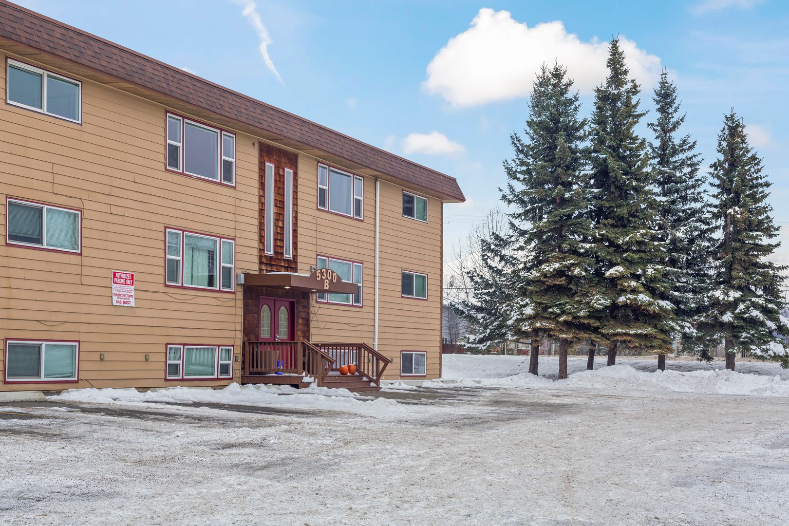 Anchorage Apartment: 5300 Lake Otis Pkwy