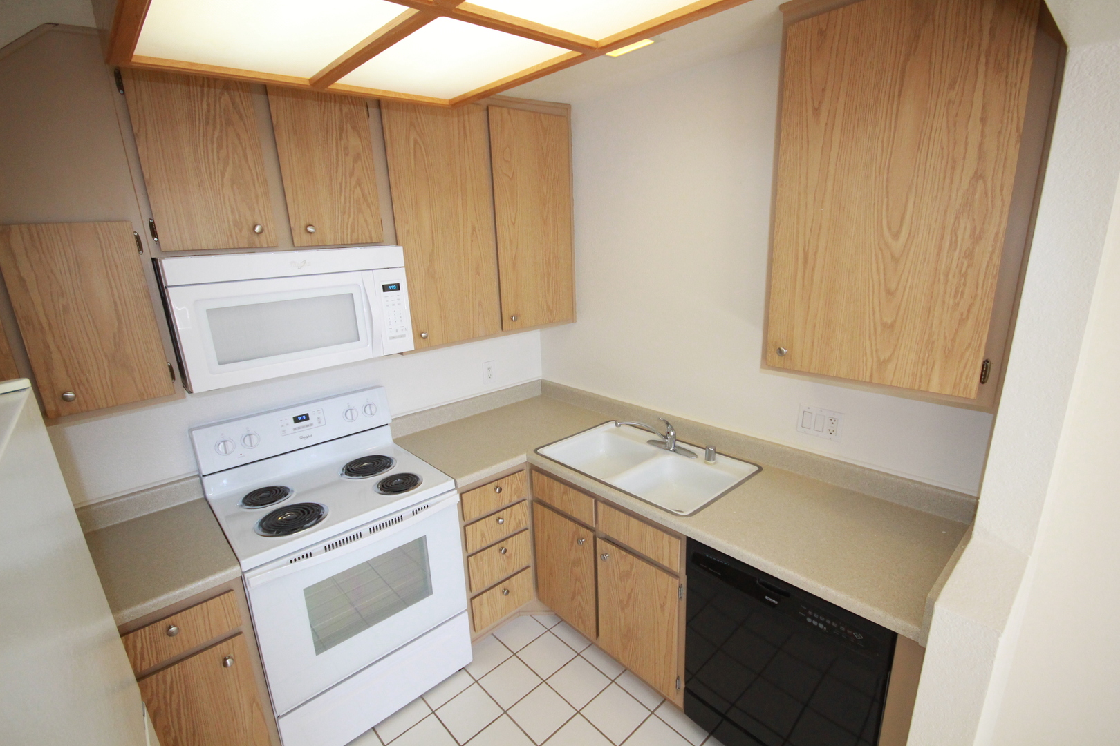 San Diego Condo: 4050 Rosenda Ct Unit 239