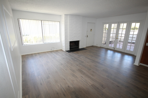 3 Bedroom/2.5 Bath Townhouse in Heart of UTC – photo 1