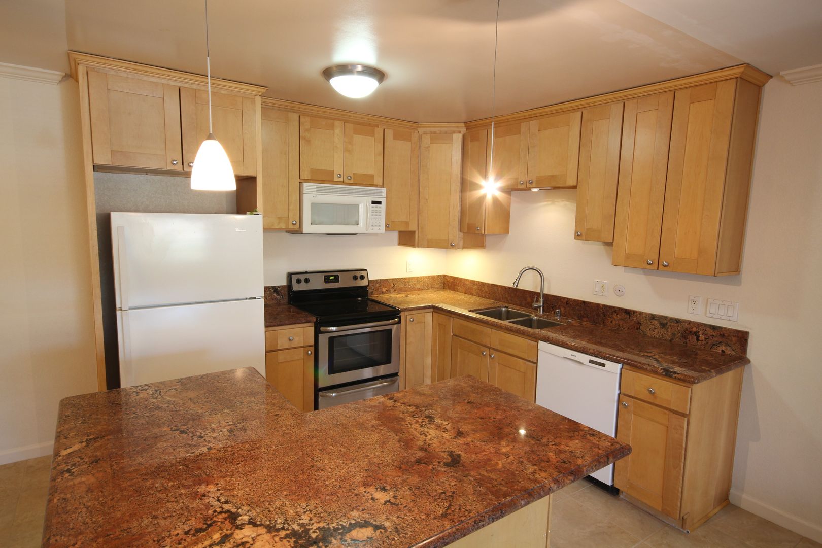 San Marcos Condo: 425 Autumn Drive Unit 26