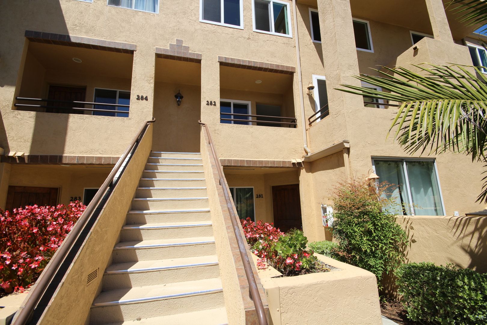 San Diego Condo: 3969 Nobel Dr Unit 282