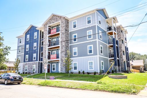 Closest Largest Units near MSU Campus! 600 E. Harrison Tower A 4 bed 4 bath 2 living rooms! – photo 1