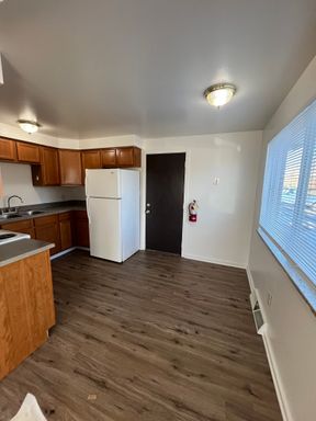 Two Bedroom Unit Garden Style Unit | Utilities Included & Free Parking | Located in Wheatridge – photo 1