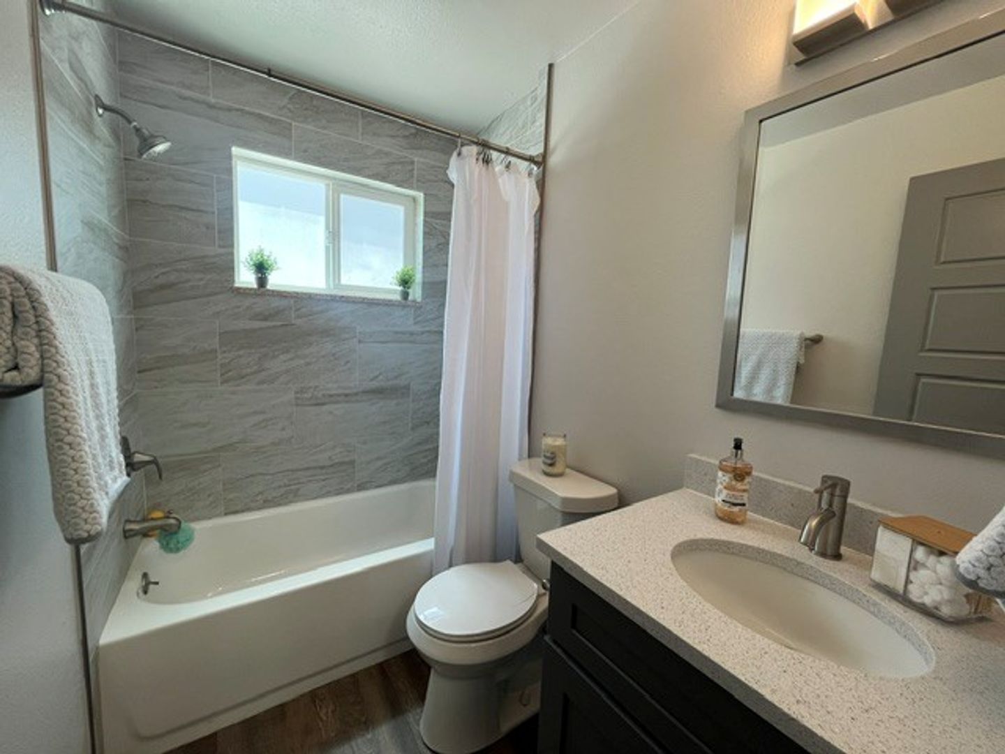 Windsong Apartments 10 of 13