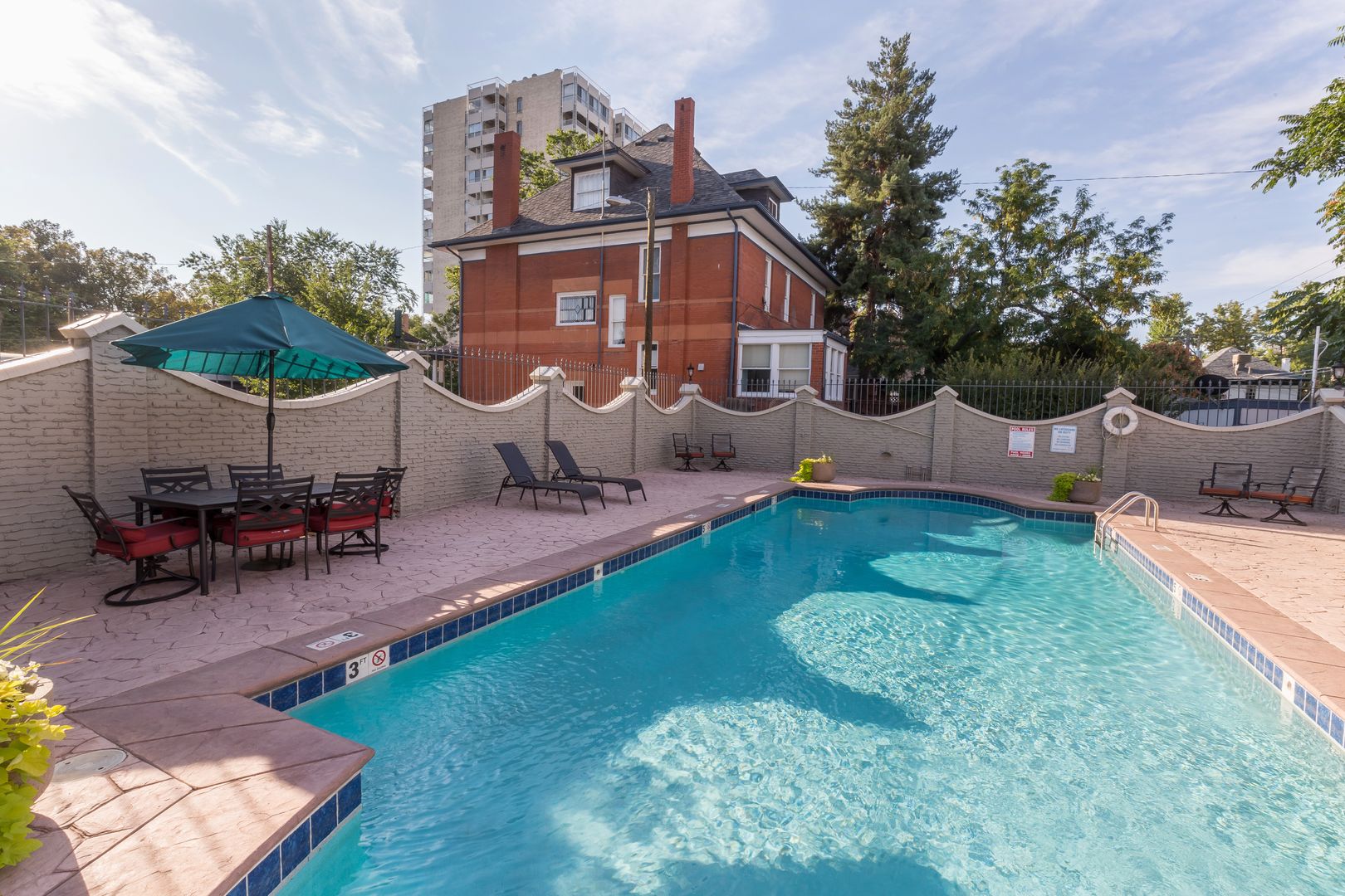 Pool at Park Sedona Apartments (2 of 2)