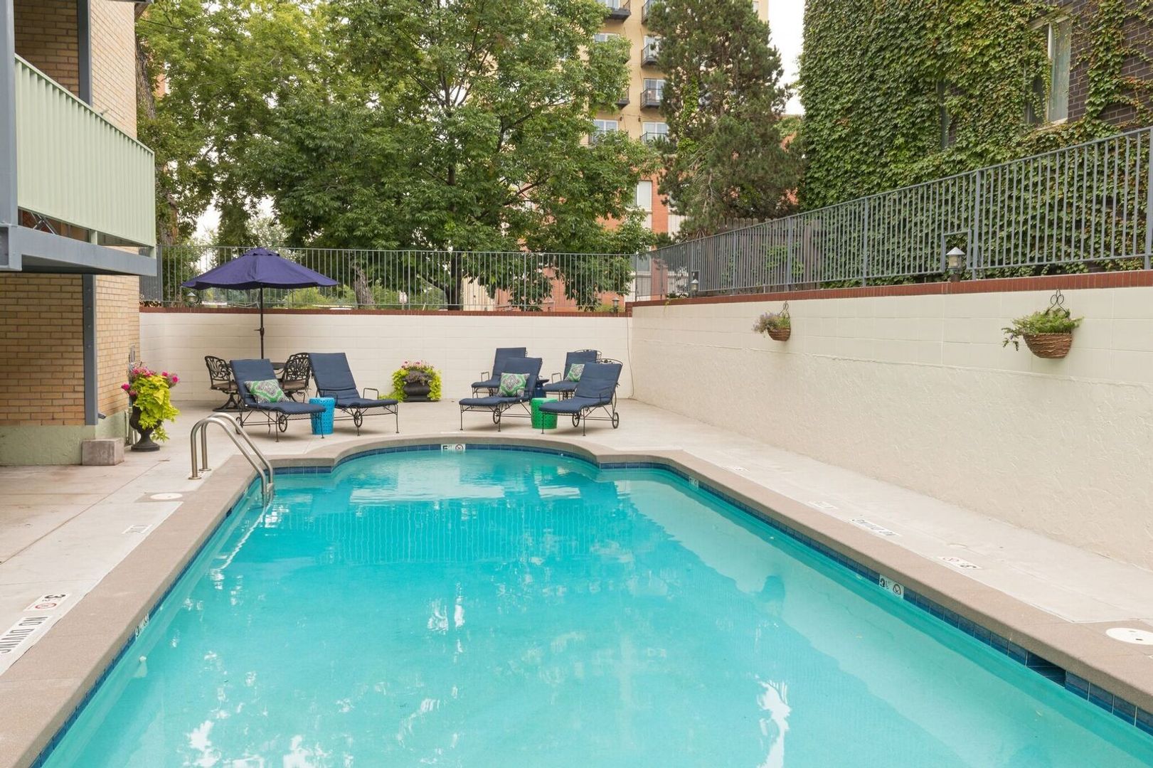Pool at La Fonda Apartments