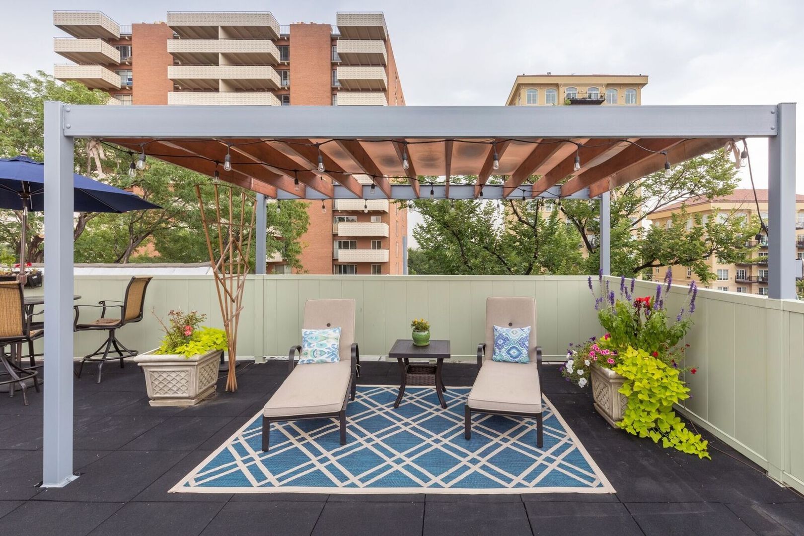 Roof deck at La Fonda Apartments (4 of 4)