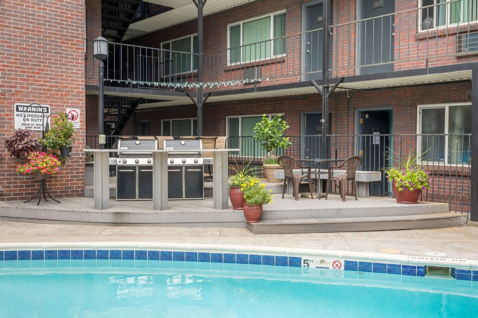 Englewood Apartment: 3535 S. Clarkson St.