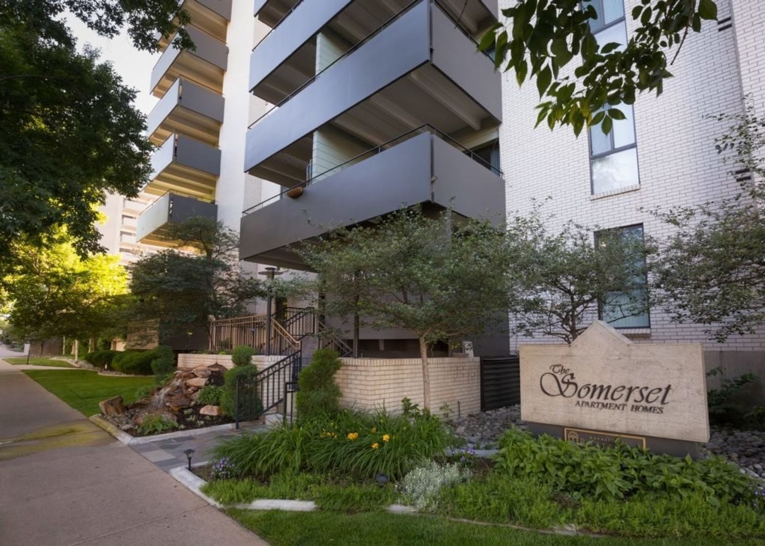 Denver Apartment: 818 N Logan St.