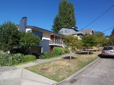 Ballard Three Bedroom – photo 1