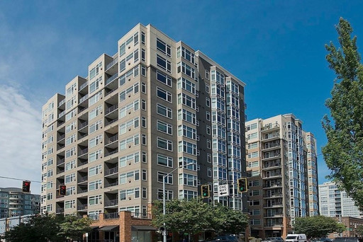 AMAZING 1 Bedroom 1 Bath Corner Condo in Seattle * Garage Parking Available* – photo 1