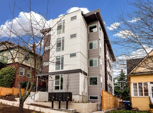 Pet Friendly Studio apartment available 8/8/2026 – photo 1