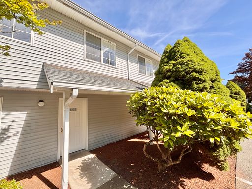 Spacious 3-Bedroom Home in Everett! Modern Upgrades and Comfort Throughout! **2 WEEKS FREE SPECIAL! ** – photo 1