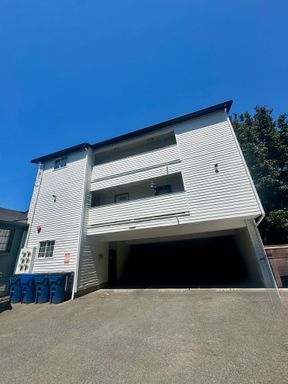 Studio in Broadview – photo 1