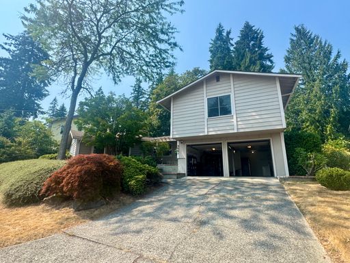 Beautiful Bellevue Home w/ View – photo 1