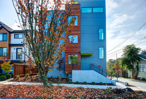 Studio in Seattle-University District + $250 signing bonus for qualified applicants!! – photo 1