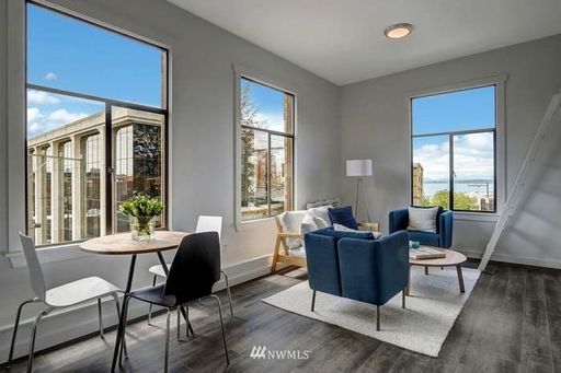 Studio w/ View of Elliott Bay – photo 1