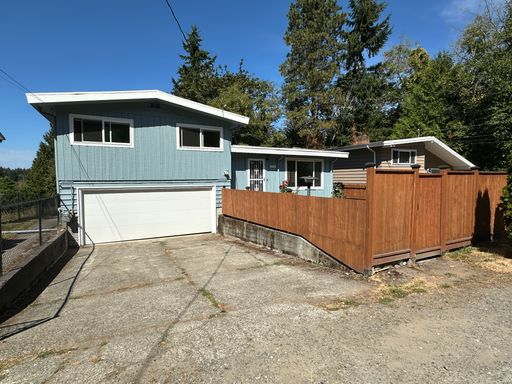Newly Updated 4 Bed+Bonus/4 bath home w/ Two Master Suites – photo 1