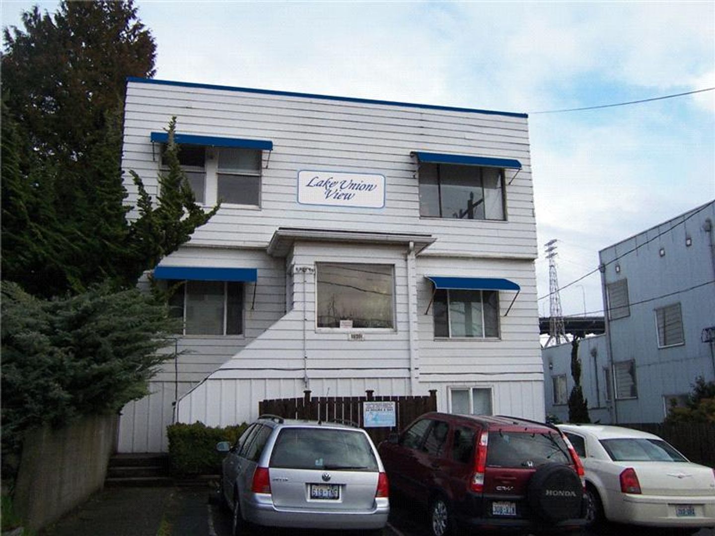 Seattle Apartment: 3910 Latona Ave N