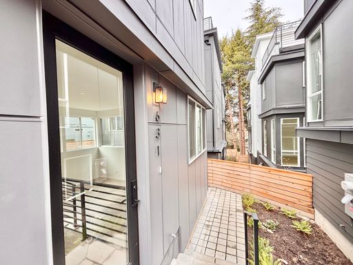 Beautiful New 4-Bed/2.5 Bath Townhome in Queen Anne! – photo 1