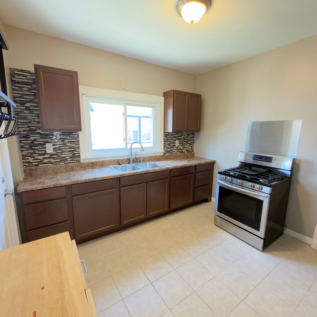 Grand Rapids House: 630 Delaware St SE