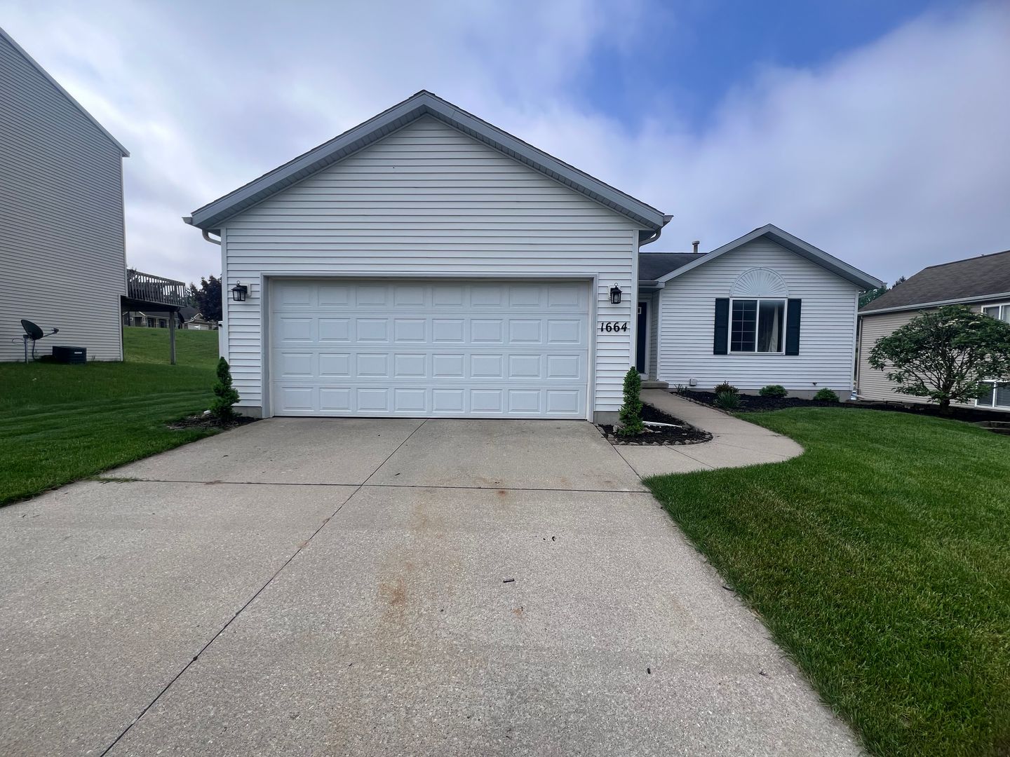 Grand Rapids House: 1664 Northbend Drive NE