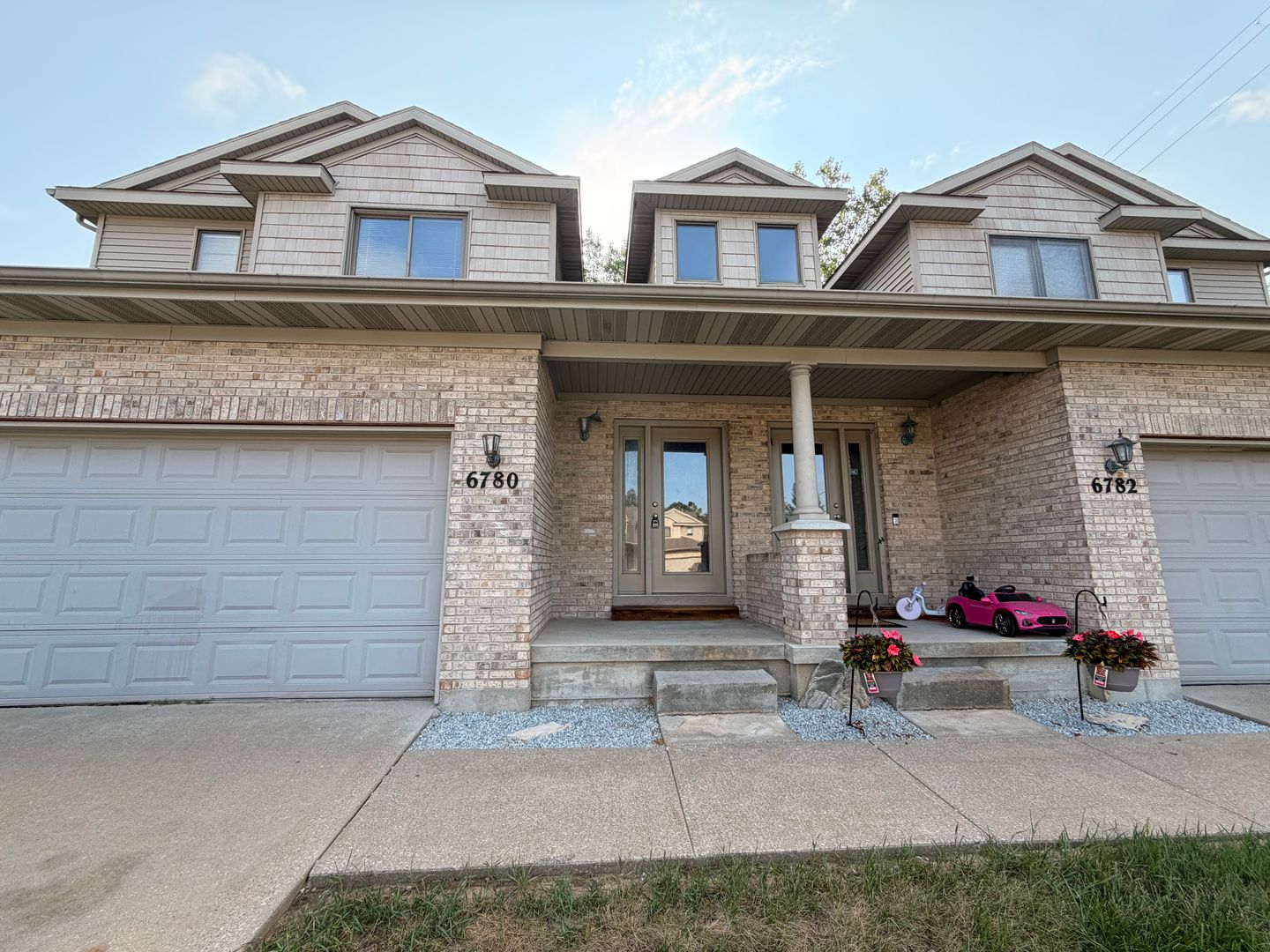 Grand Rapids Multiplex: 6780 Bent Grass Dr SE