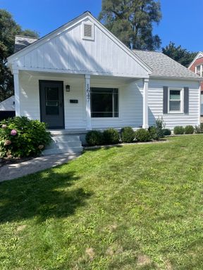 Updated 4-Bedroom Home Near Mulick Park & Gaslight Village – photo 1