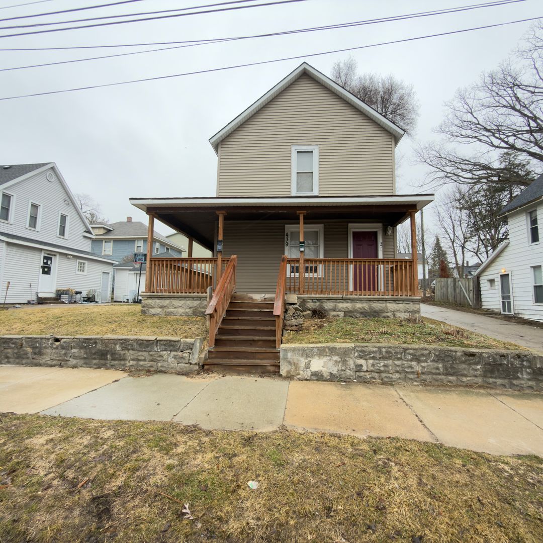 Grand Rapids Multiplex: 439 More ST. NE