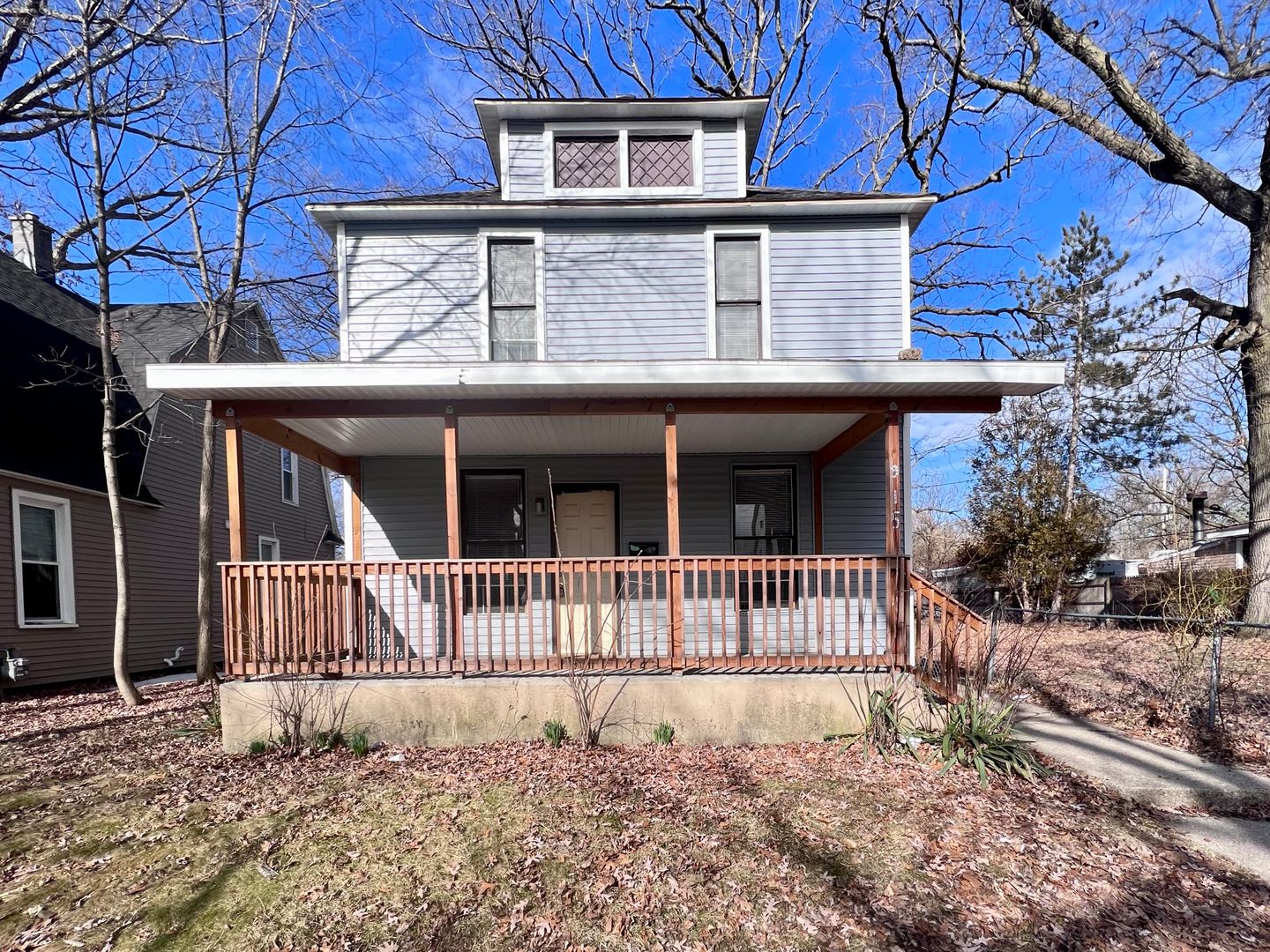 Grand Rapids House: 915 Norwich Ave SW