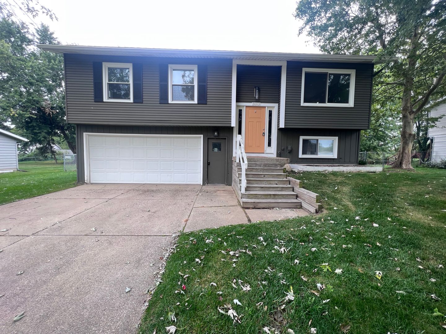 Grand Rapids House: 3003 Winesap Dr. NE