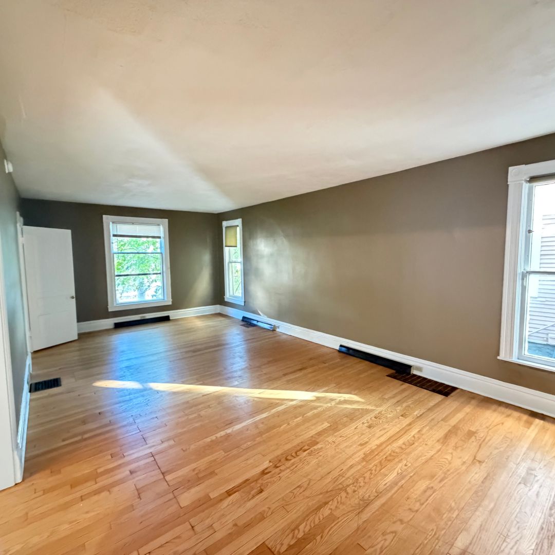 Grand Rapids House: 56 Union Ave NE