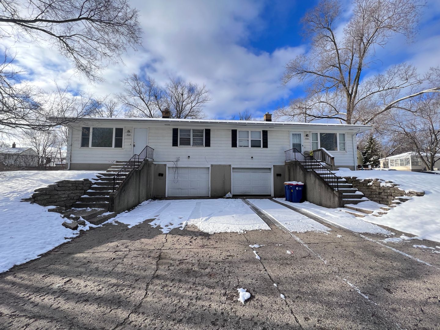 Grand Rapids Multiplex: 704 Dickinson St SE