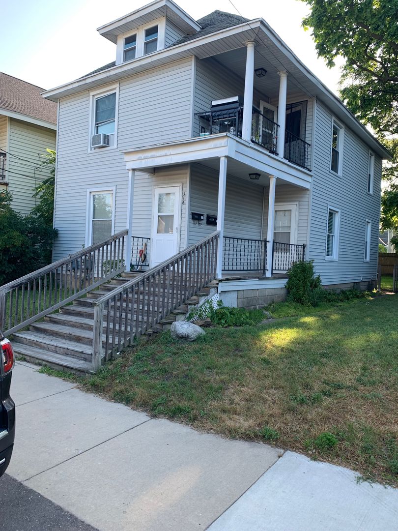 Grand Rapids Multiplex: 316 Lane SW